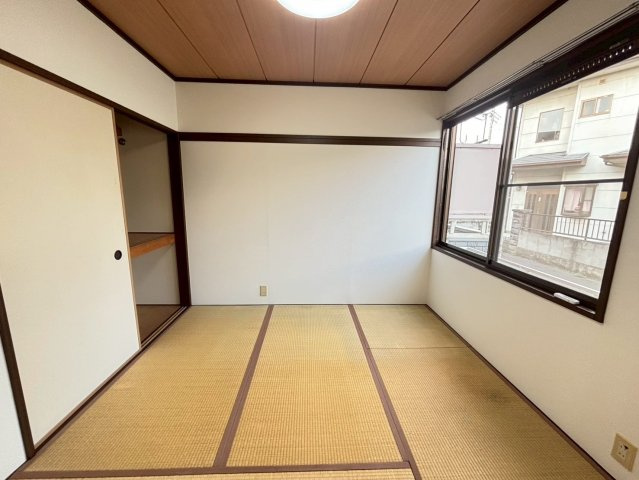 いずみハイツ石原Ⅰの和室