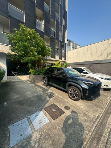La Facade 　　　ラ・ファサード　名古屋市賃貸　仲介手数料無料の駐車場
