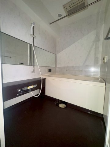 La Facade 　　　ラ・ファサード　名古屋市賃貸　仲介手数料無料の浴室