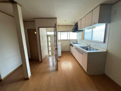 【居間・リビング】 | 山科区大塚南溝町　中古テラスハウス