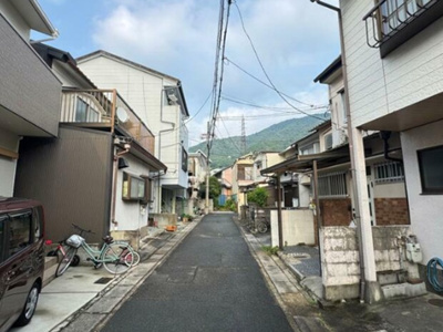 【前面道路含む現地写真】 | 山科区大塚南溝町　中古テラスハウス