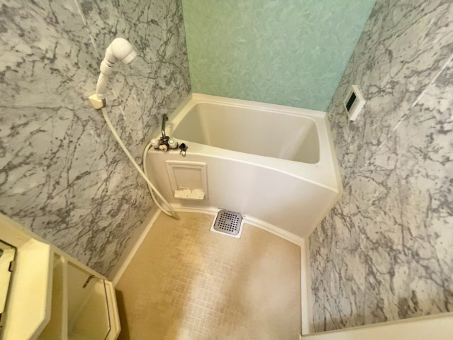 新栄プロパティー北野田Ⅱの浴室