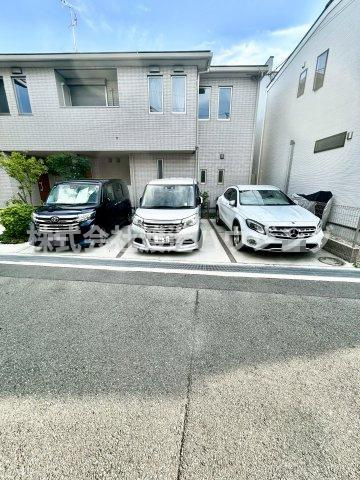 ＥＳＴＲＥＬＬＡ（エストレーラ）の駐車場