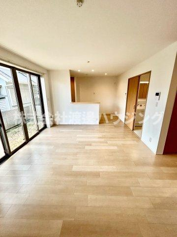 ＥＳＴＲＥＬＬＡ（エストレーラ）の居間・リビング