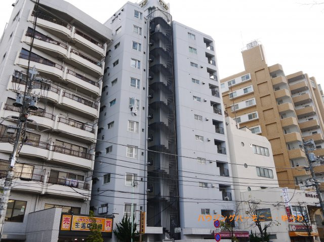 【外観】 | マンションヴィップ上池袋 | モダンでスタイリッシュな印象を与えるグレーを基調とした外観。