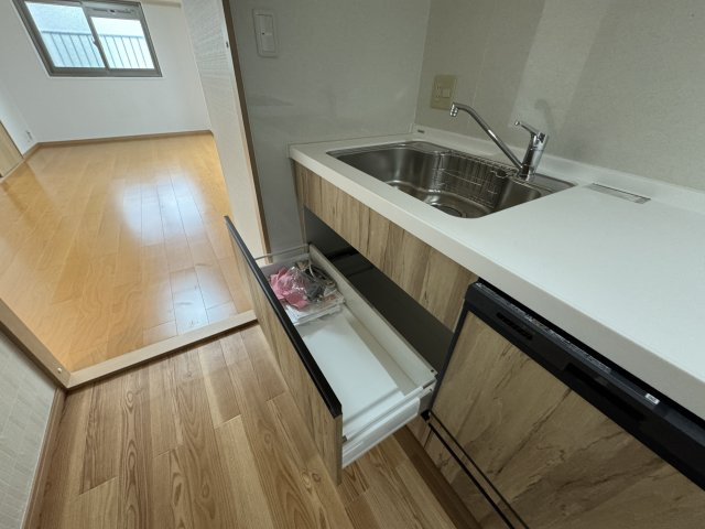 メゾンドール千里泉ヶ丘参号館の収納