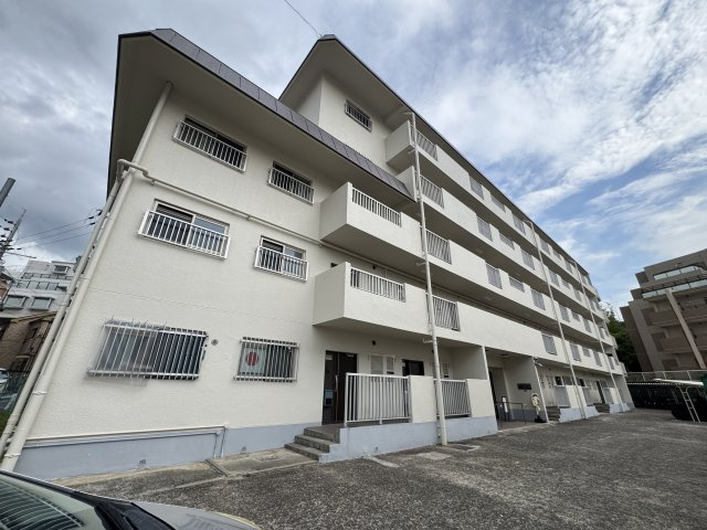 メゾンドール千里泉ヶ丘参号館