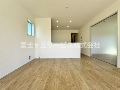 【キッチン】 | 焼津市高新田 新築一戸建て 1号棟 | キッチン正面です