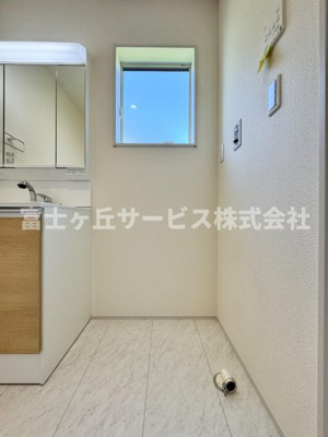【ランドリースペース】 | 焼津市高新田 新築一戸建て 1号棟 | 洗濯機置き場です