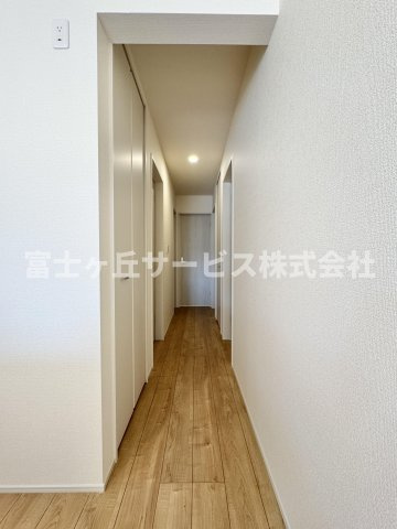 【その他】 | 焼津市高新田 新築一戸建て 1号棟 | 廊下です
