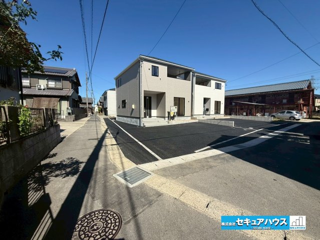豊明市沓掛町川部 全3棟 の前面道路含む現地写真|事前予約にて現地ご見学いただけます！お気軽にお問い合わせください♪
■株式会社　セキュアハウス■
住宅ローンに強く、知識、経験豊富なスタッフ在籍
お客様に寄り添い、ご成約後もサポート致します。