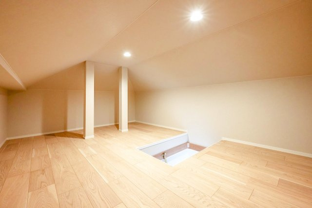 新築分譲［ミラクラス牛久保東］の収納|7.8帖主寝室　グルニエ（２０２５年１０月１７日撮影）