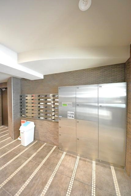 杉並区高井戸東４丁目の賃貸マンションのロビー