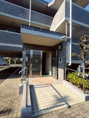 【エントランス】 | カトルセゾン中甚