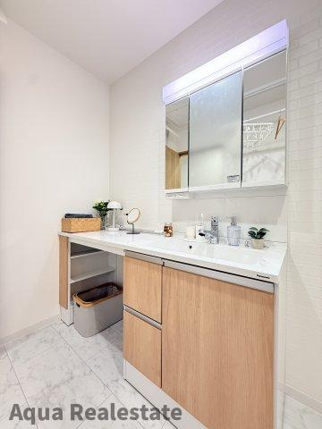 丸亀市飯山町川原の新築一戸建の脱衣所