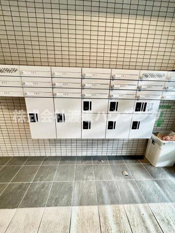 V-ランコルトル吹田のその他共用部分|宅配BOX付き