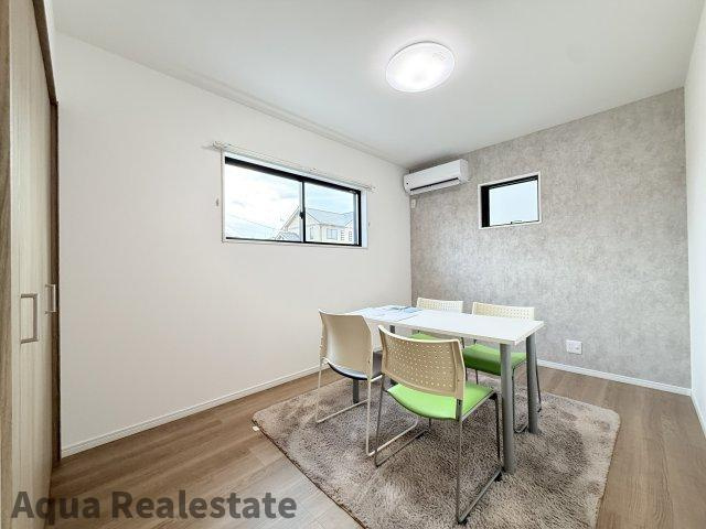 丸亀市飯山町川原の新築一戸建の寝室|使い勝手のいい寝室です