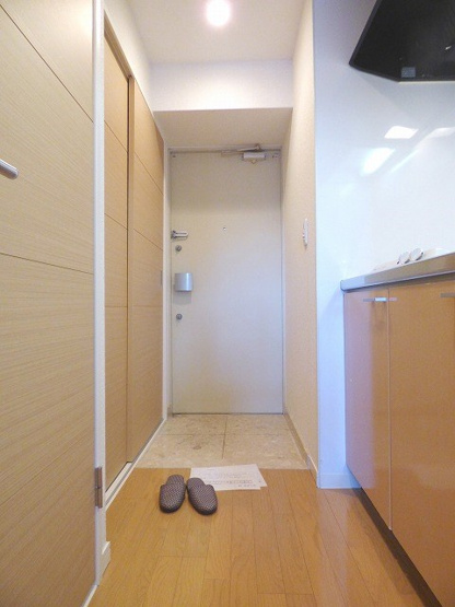 【玄関】ユーレジデンス淀屋橋(旧ジュネーゼグラン淀屋橋)