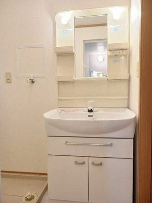 【独立洗面台】 | ブリーズ　メゾン・Ｆ | 独立洗面台、朝の身支度には欠かせません