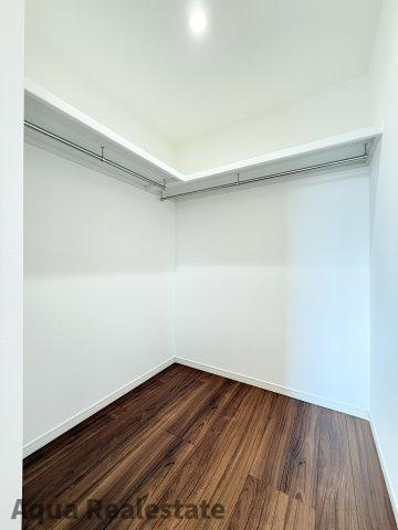 高松市国分寺町新居の新築一戸建の収納|こまごまとしたものを収納できそうですね