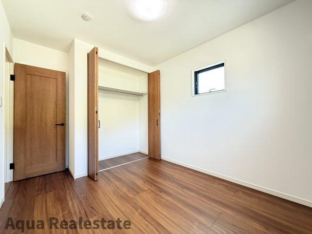 高松市国分寺町新居の新築一戸建の洋室|使い勝手のいい洋室です