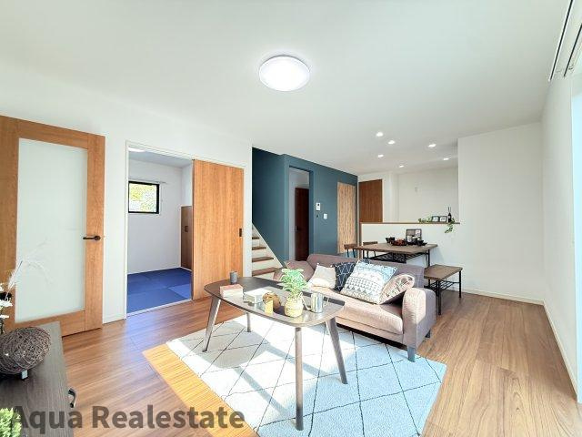 高松市国分寺町新居の新築一戸建の居間・リビング|リビングです