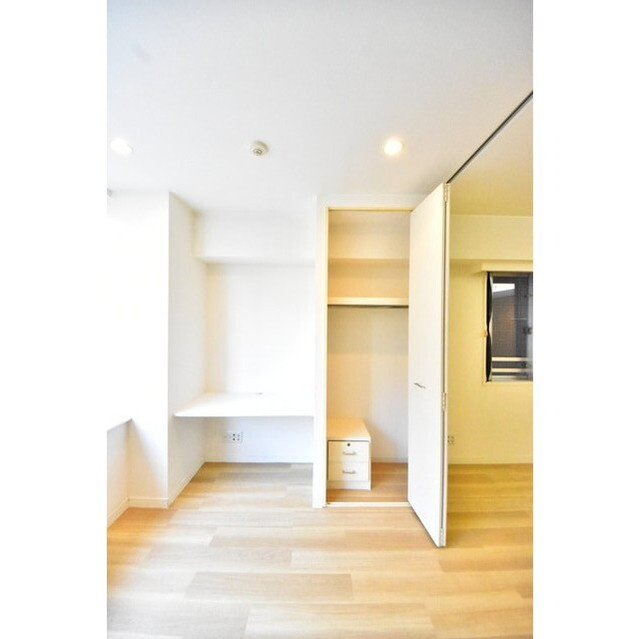 カスタリア水天宮の内装|明るい色調の室内です