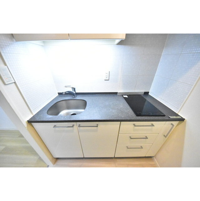 カスタリア水天宮の内装|明るい室内です