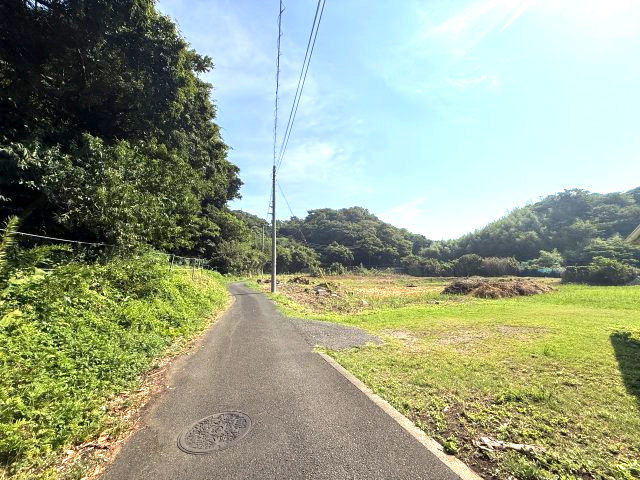 海まで7分！広大な土地　スローライフを満喫！の前面道路含む現地写真|前面道路