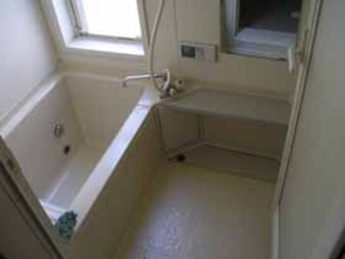 滝山タウンハウスの浴室