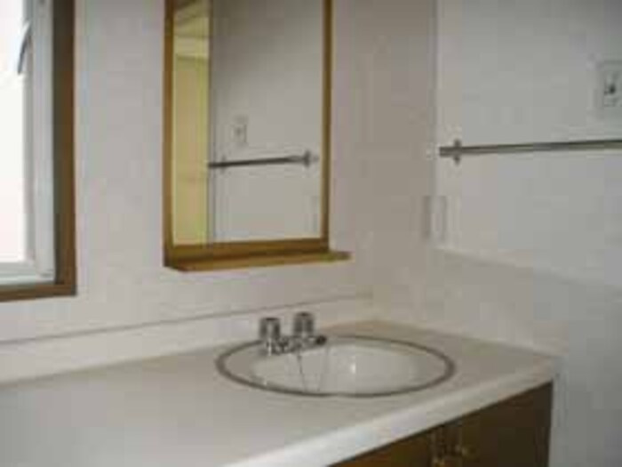 滝山タウンハウスの洗面所