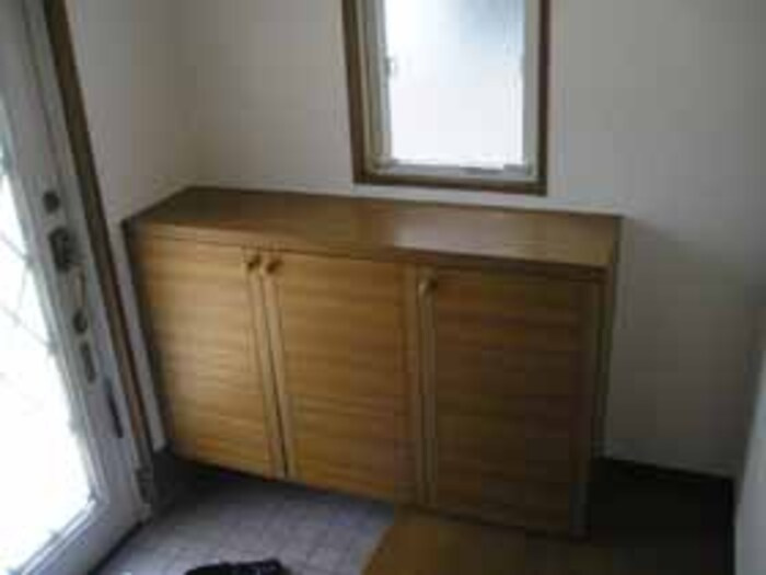 滝山タウンハウスの玄関