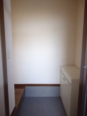 【玄関】 | ロイヤルパレス村松ⅡＡ