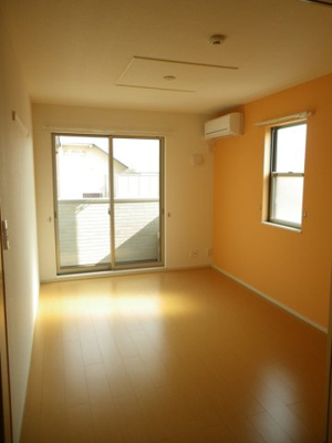 【居間・リビング】 | シャー・ヴィラージュＣ