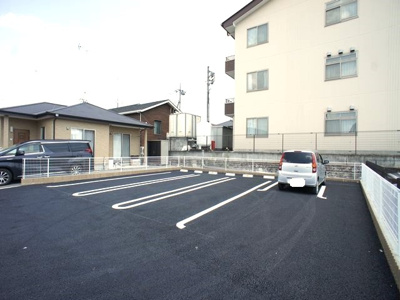 【駐車場】 | グレースメロウＥ | 駐車場可能です♪