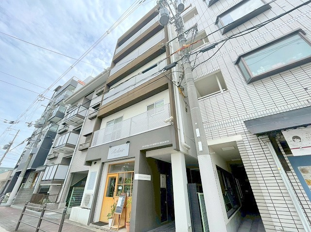 サンテルコホワイトハイツの外観