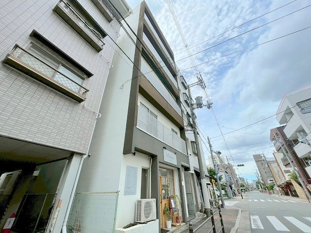 サンテルコホワイトハイツの外観