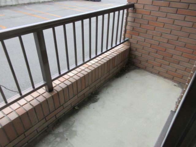 ベルピア18のバルコニー