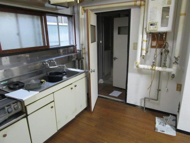 荒城マンションのキッチン