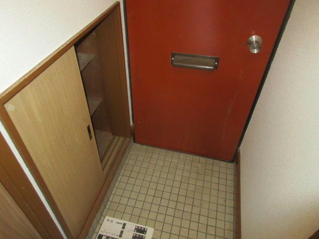 コーポ伊塚の玄関