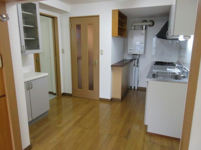 アロウンズマンョン123の居間・リビング