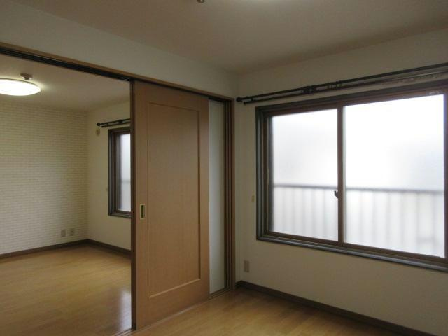 アロウンズマンョン123の居間・リビング