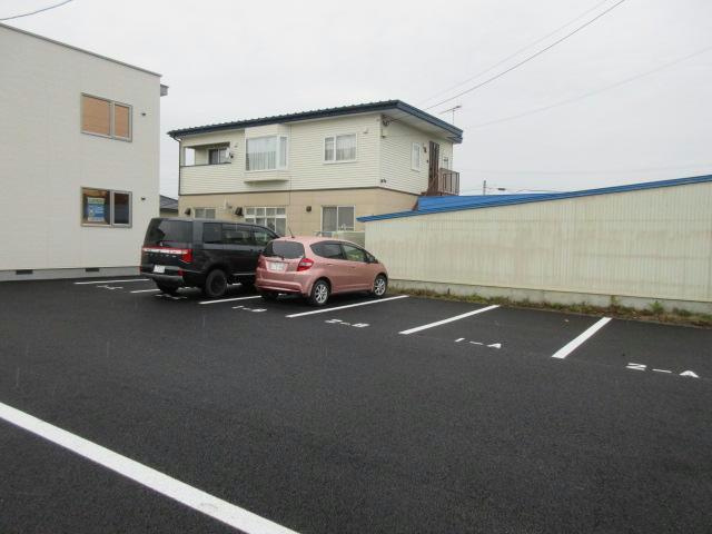 Lithosの駐車場
