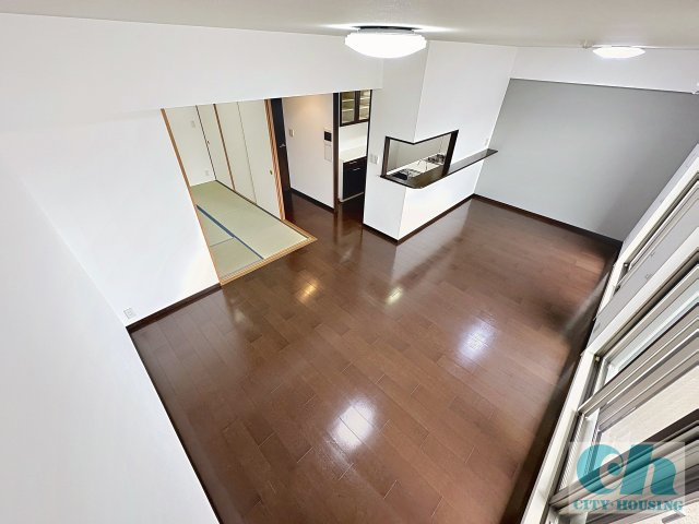 クレストフォルム東京リバーコースト 611号室の居間・リビング