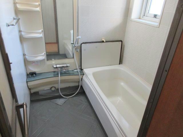 西15南3平屋（相原邸）の浴室