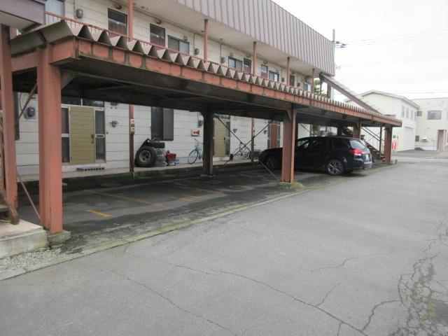 北海コーポの駐車場