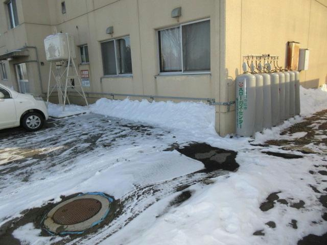 ル・モンドの駐車場