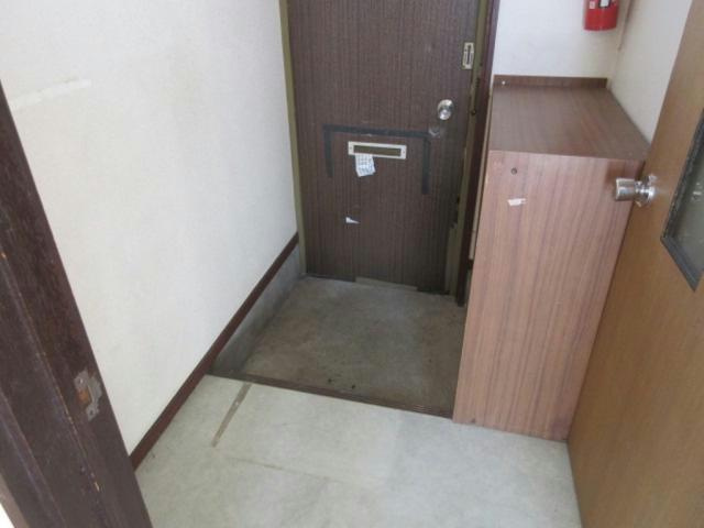喜多ハイツの玄関