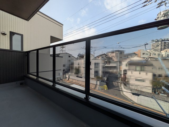 【バルコニー】