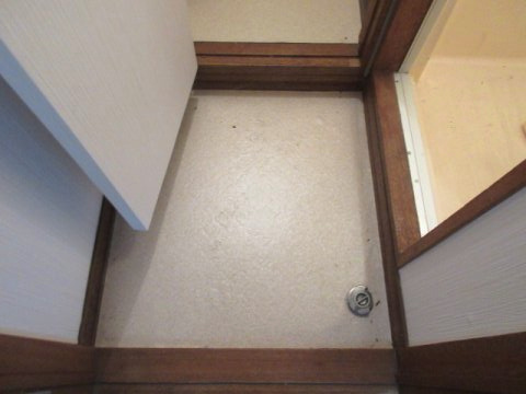 春日ハイツAの洗面所
